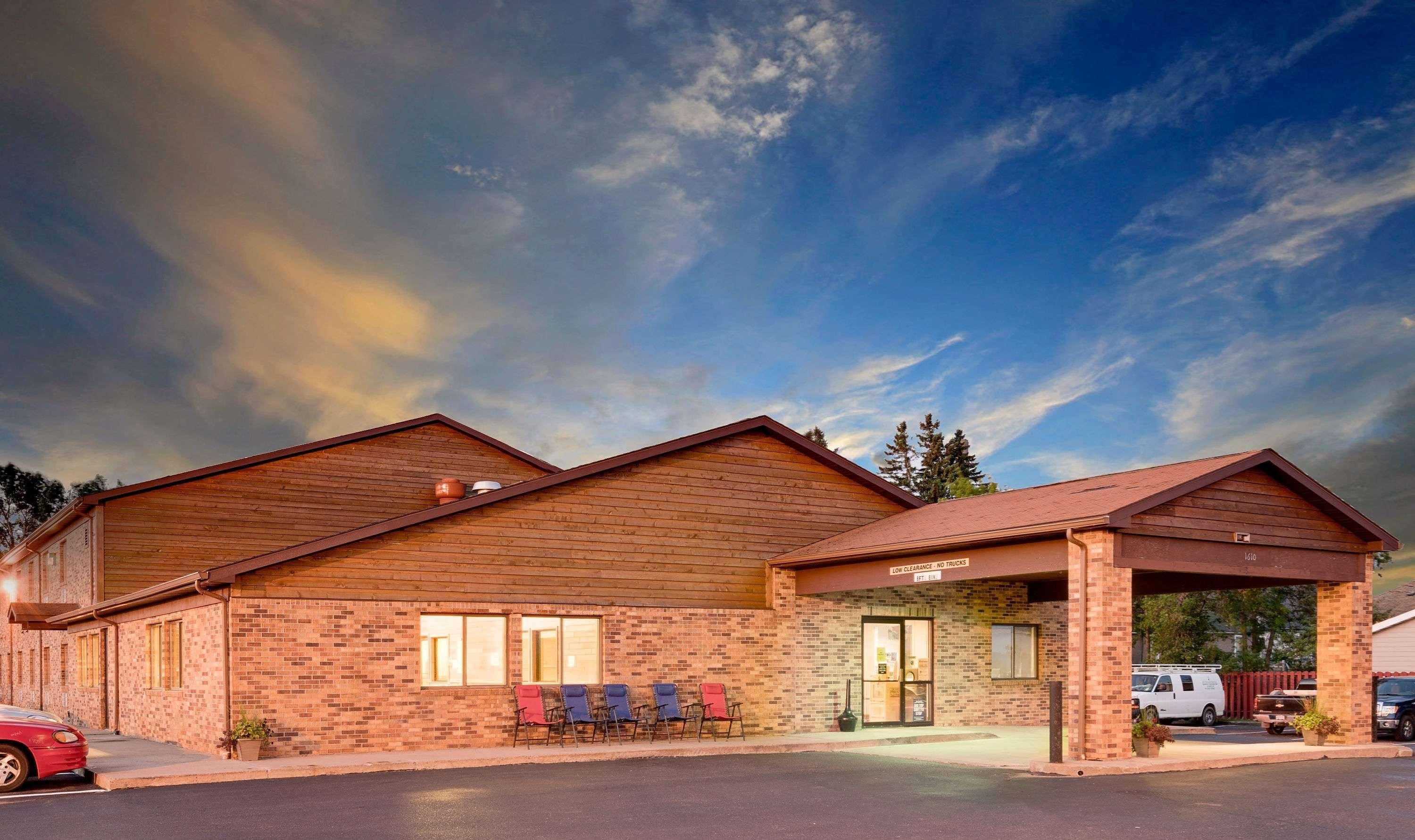 Hotel Super 8 By Wyndham Ashland Exterior foto